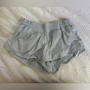 Lululemon Hotty Hot 2.5 Size 4